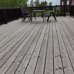 Lehtikuusi terassi, Pirkanmaa. Rakennusliike Laaduntakaajat.